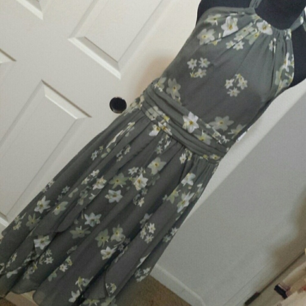 Vince Camuto halter backless dress